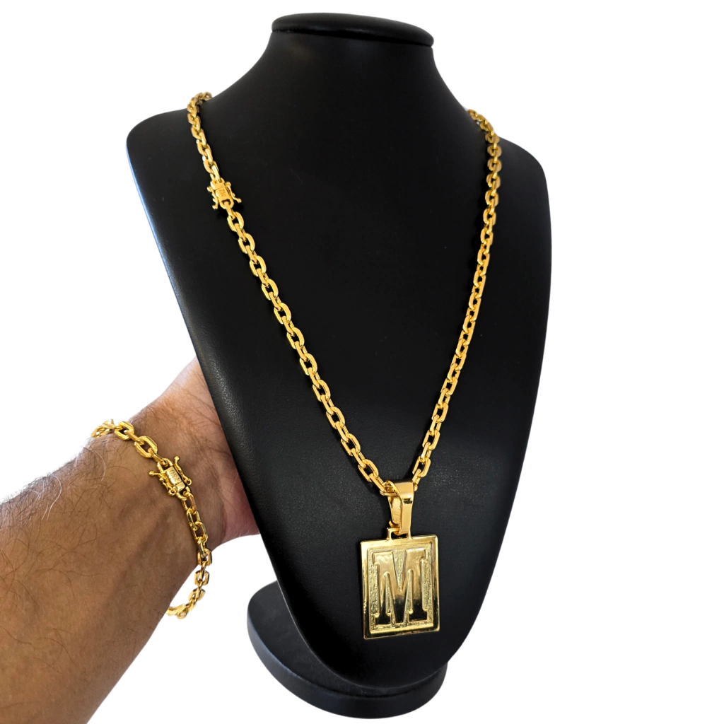 Cordão + Pulseira Cadeado 7mm + Pingente Letra Banhado a Ouro 18k