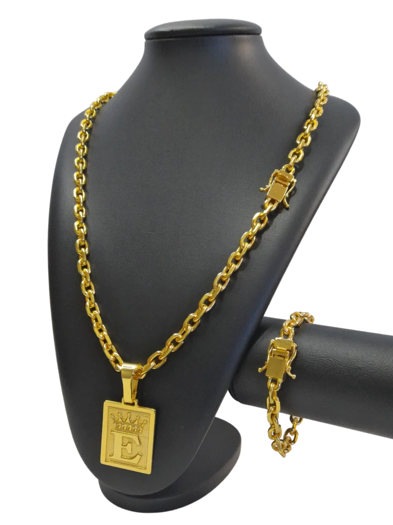 Cordão / Corrente com Pulseira Cadeado 9mm Fecho Duplo Pingente Escolha sua Letra Coroa de A a Z Banhado a Ouro 18k