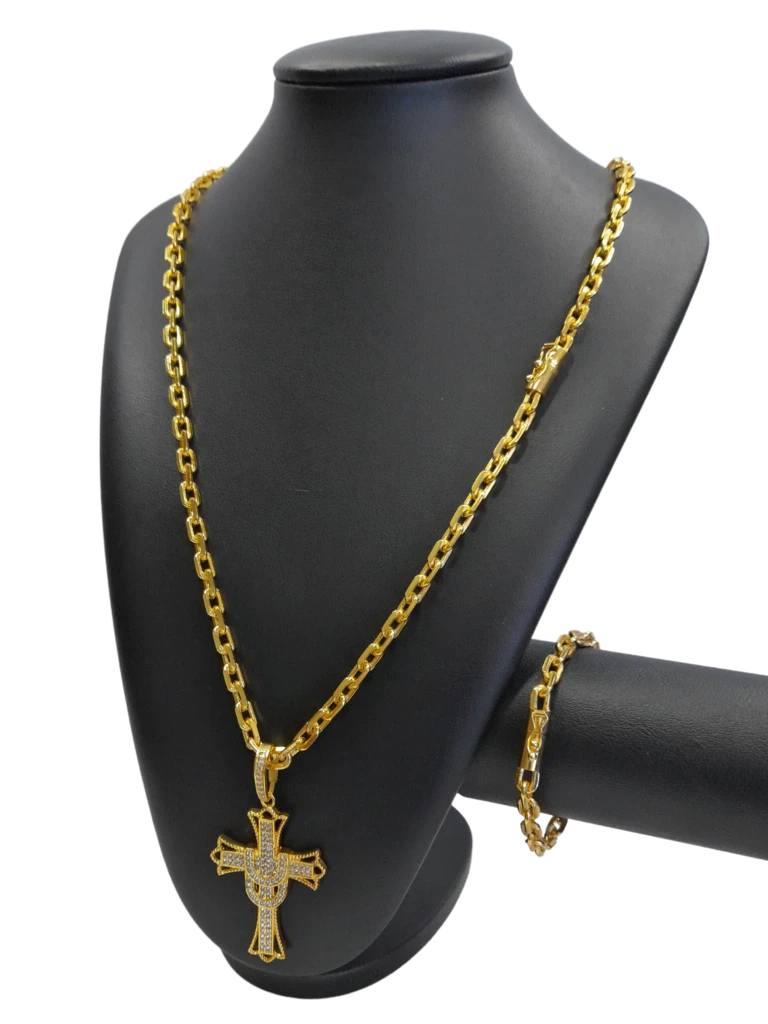 Cordão+Pulseira Cadeado 7mm Pingente Cruz Lenço Cravejado Banhado a Ouro 18k