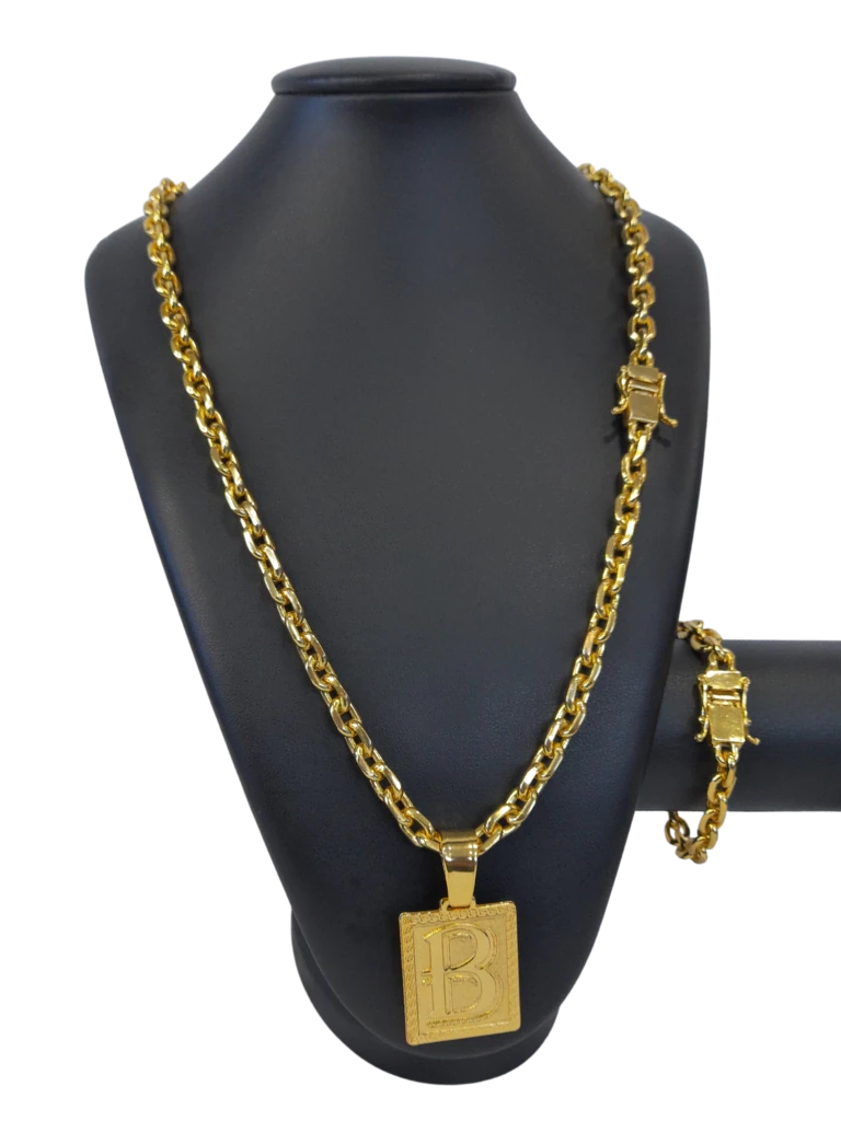 Cordão+Pulseira Cadeado 9mm Fecho Duplo Pingente Escolha Sua Letra de A a Z Bordada Banhado a Ouro 18k