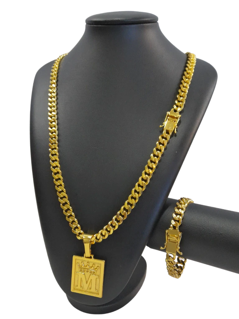 Cordão / Corrente com Pulseira Pitbull Grumet 10mm Fecho Duplo Pingente Escolha sua Letra Coroa de A a Z Banhado a Ouro 18k