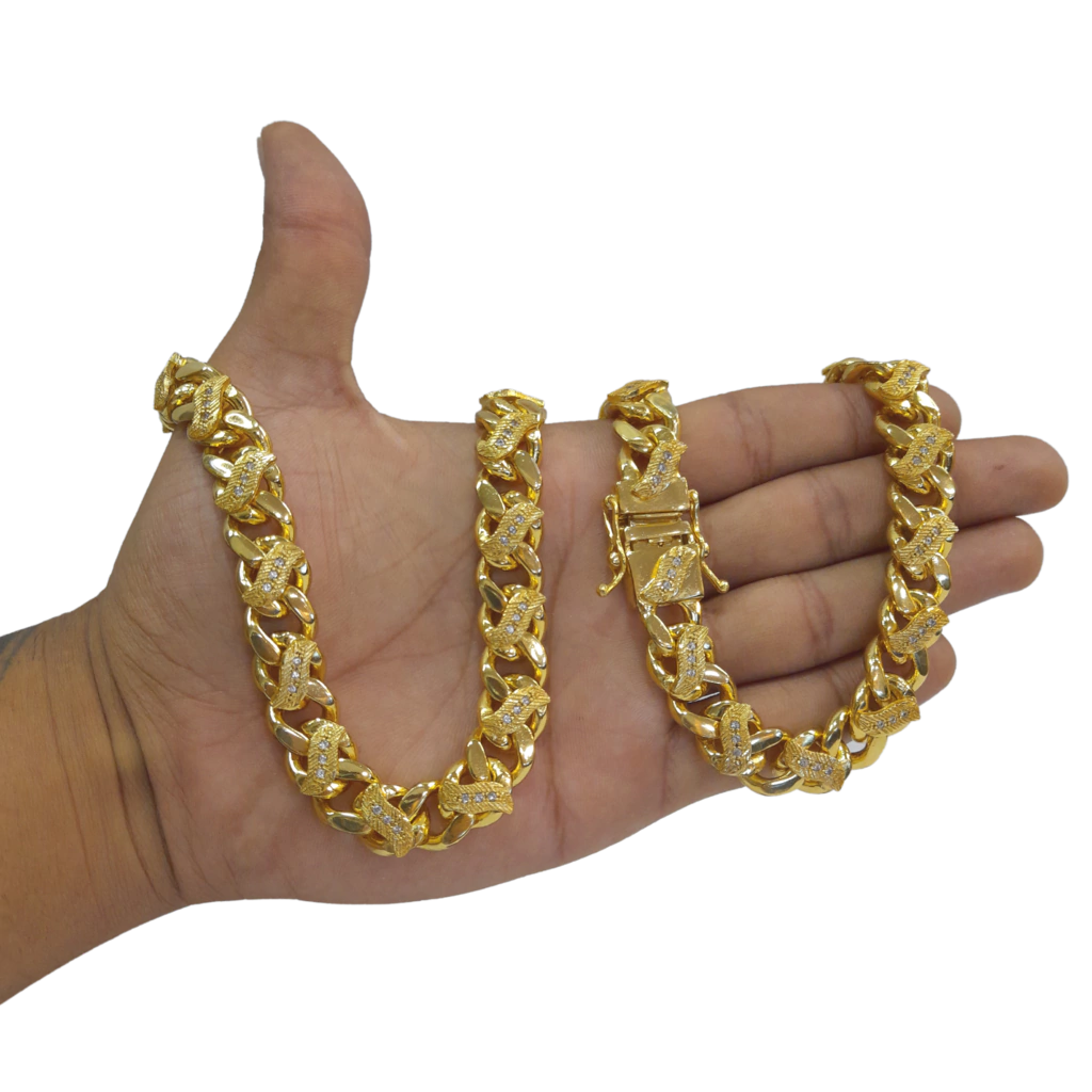 Cordão Pitbull Grumet S 13mm 1 por 1 Cravejado Banhado a Ouro 18k