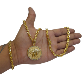 Cordão+Pulseira Cadeado 7mm Pingente Medusa Cravejado Banhado a Ouro 18k
